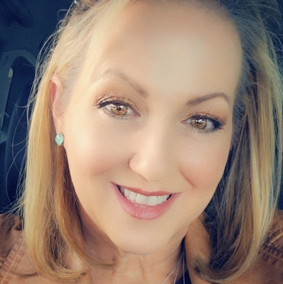 Meet your Posher, Kellie - Picture 3 of 3